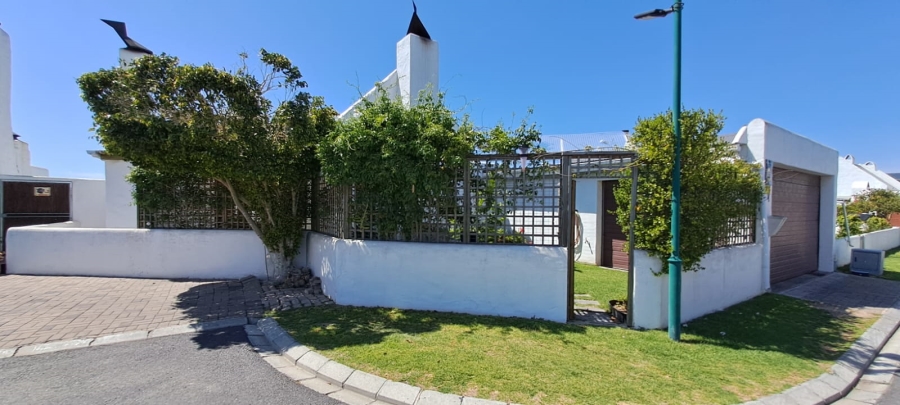 3 Bedroom Property for Sale in Laaiplek Western Cape